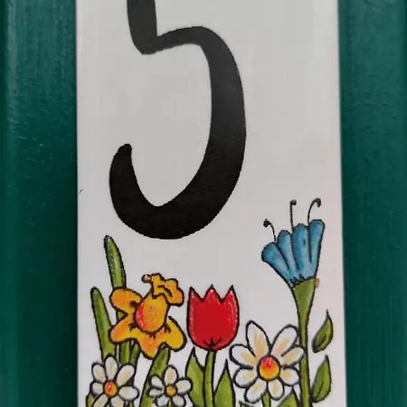 Szent Bernat Vendeghaz Appartamento *