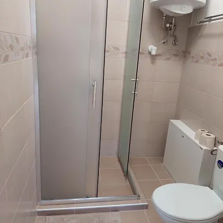 Szent Bernat Vendeghaz Appartamento