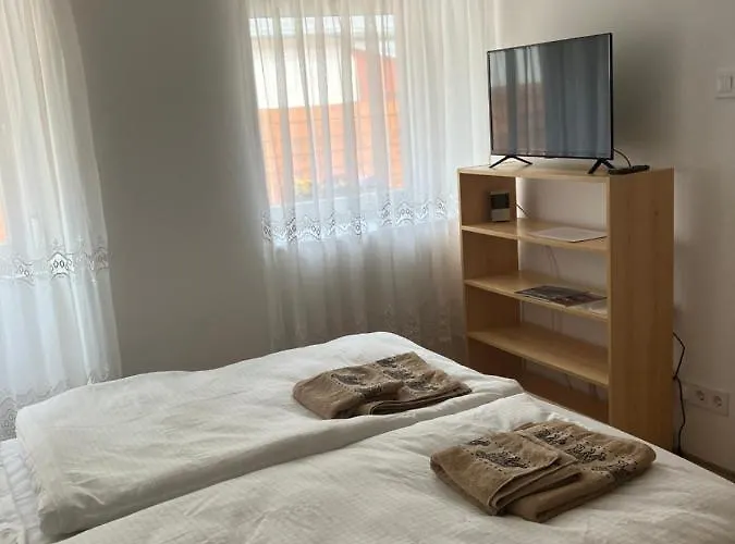 Szent Bernat Vendeghaz * Veszprém